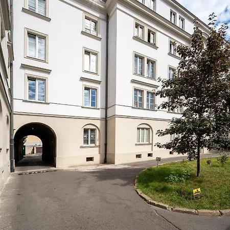 Metro Wilenski #3 By Bookinghost