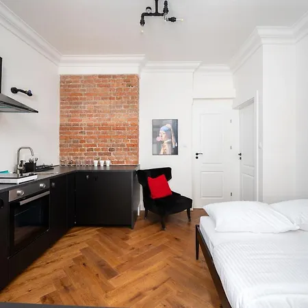 Metro Wilenski #3 By Bookinghost * Warsaw