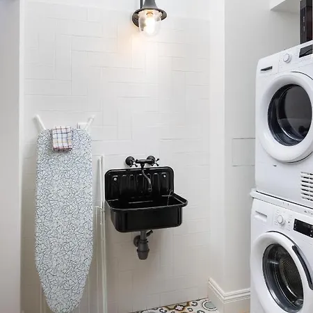 Metro Wilenski #3 By Bookinghost *