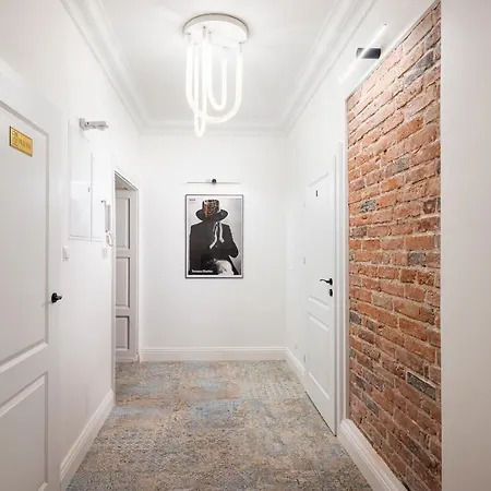 Metro Wilenski #3 By Bookinghost *