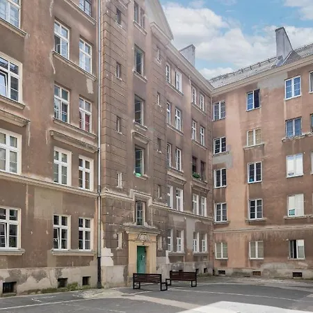 Metro Wilenski #3 By Bookinghost *